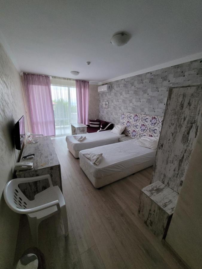 Семеен Хотел Прованс Ахелой Exterior photo